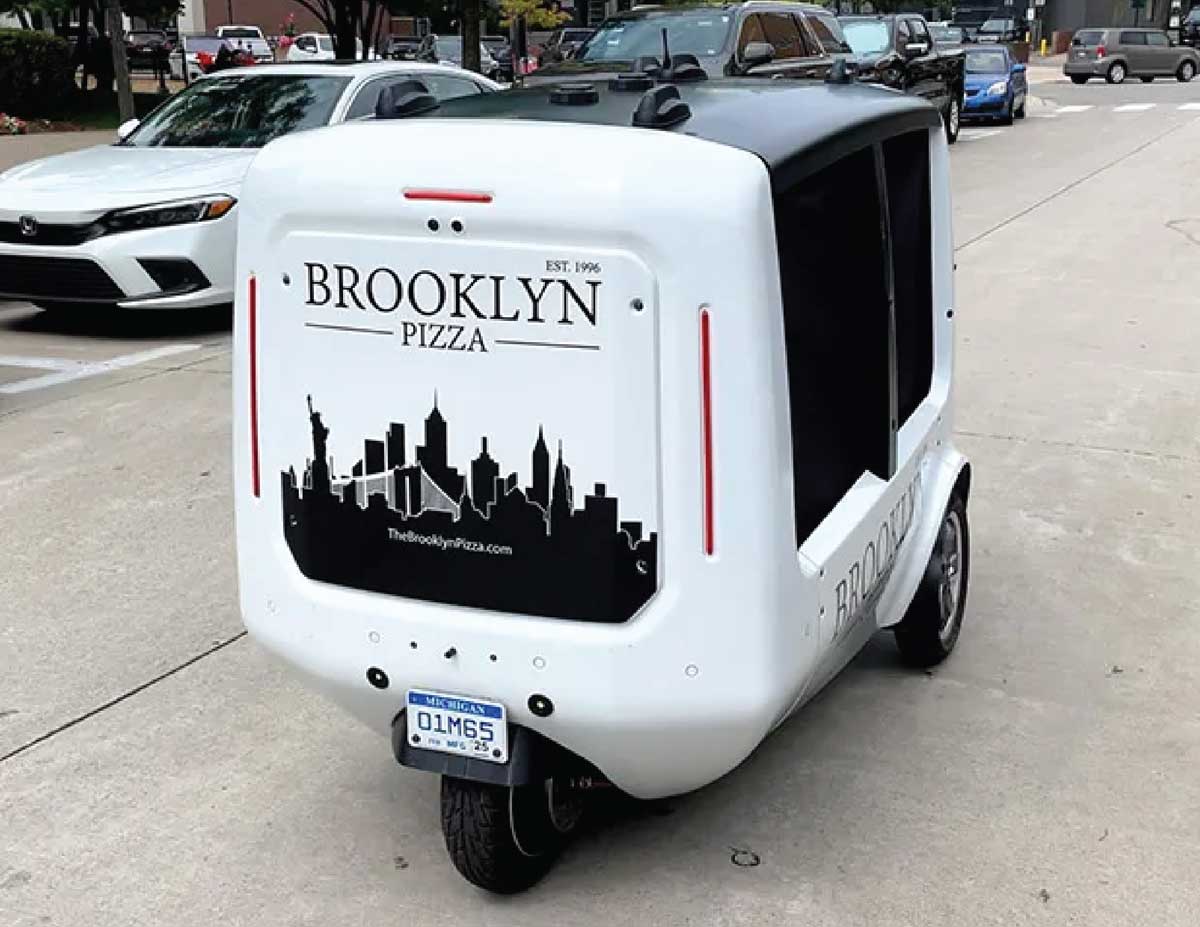 Magna Automated Food Delivery Bot for Brooklyn Pizza